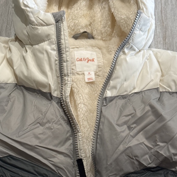 Cat & Jack Puffer Jacket With Hood - Picture 3 of 3